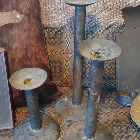 Vintage candle sticks. - Picture 2 of 4